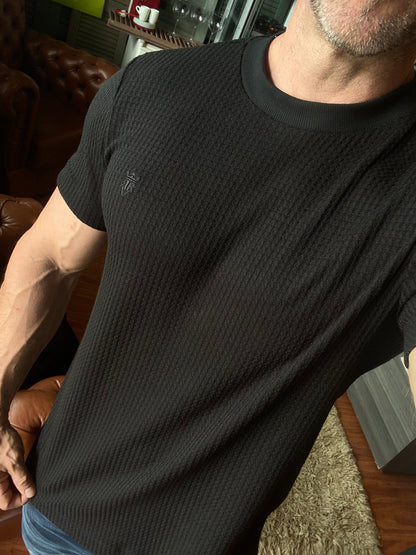 Camiseta Celebrate Black Tricot