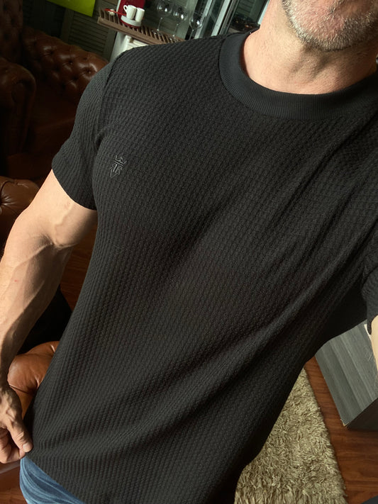 Camiseta Celebrate Black Tricot