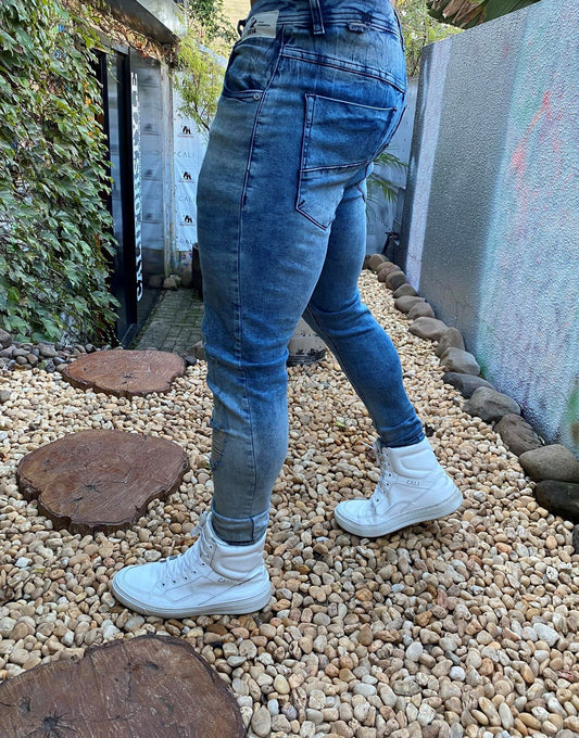 Calça Jeans Skinny Marmor