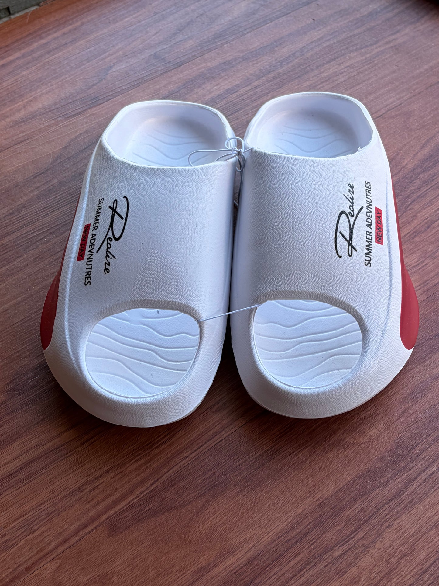 Chinelo Nuvem White Red Super Leve