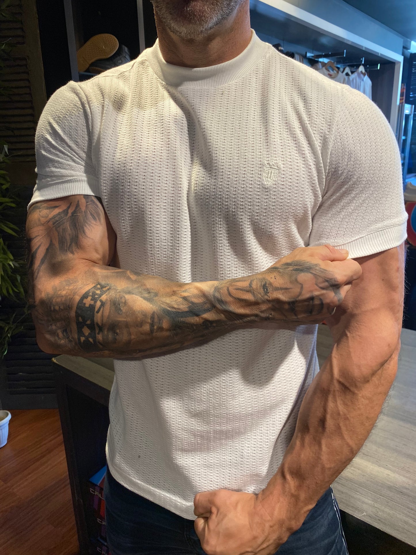 Camiseta Celebrate White