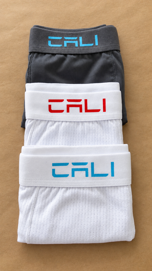 Kit com 3 Cuecas Cali Branco/Azul, Branco Vermelho/Cinza Azul