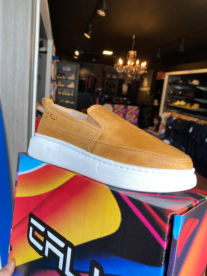 Tênis Cali Caramelo sem cadarço