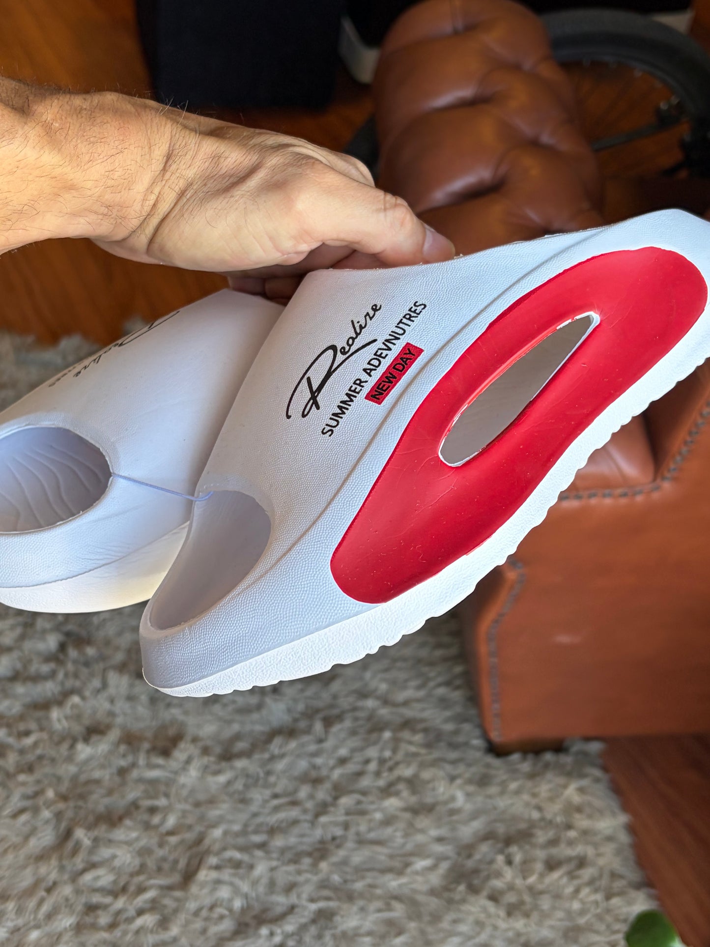 Chinelo Nuvem White Red Super Leve