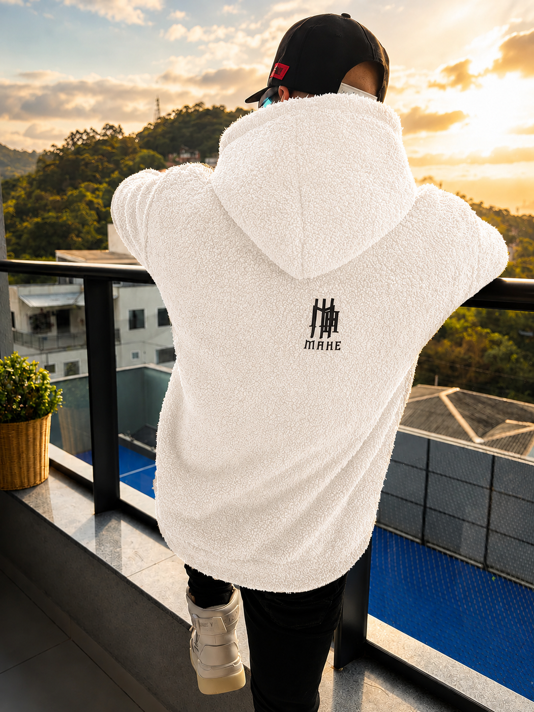 Moletom Canguru Mahe Sherpa White