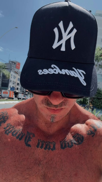 Boné New Era Yankess Marinho Branco